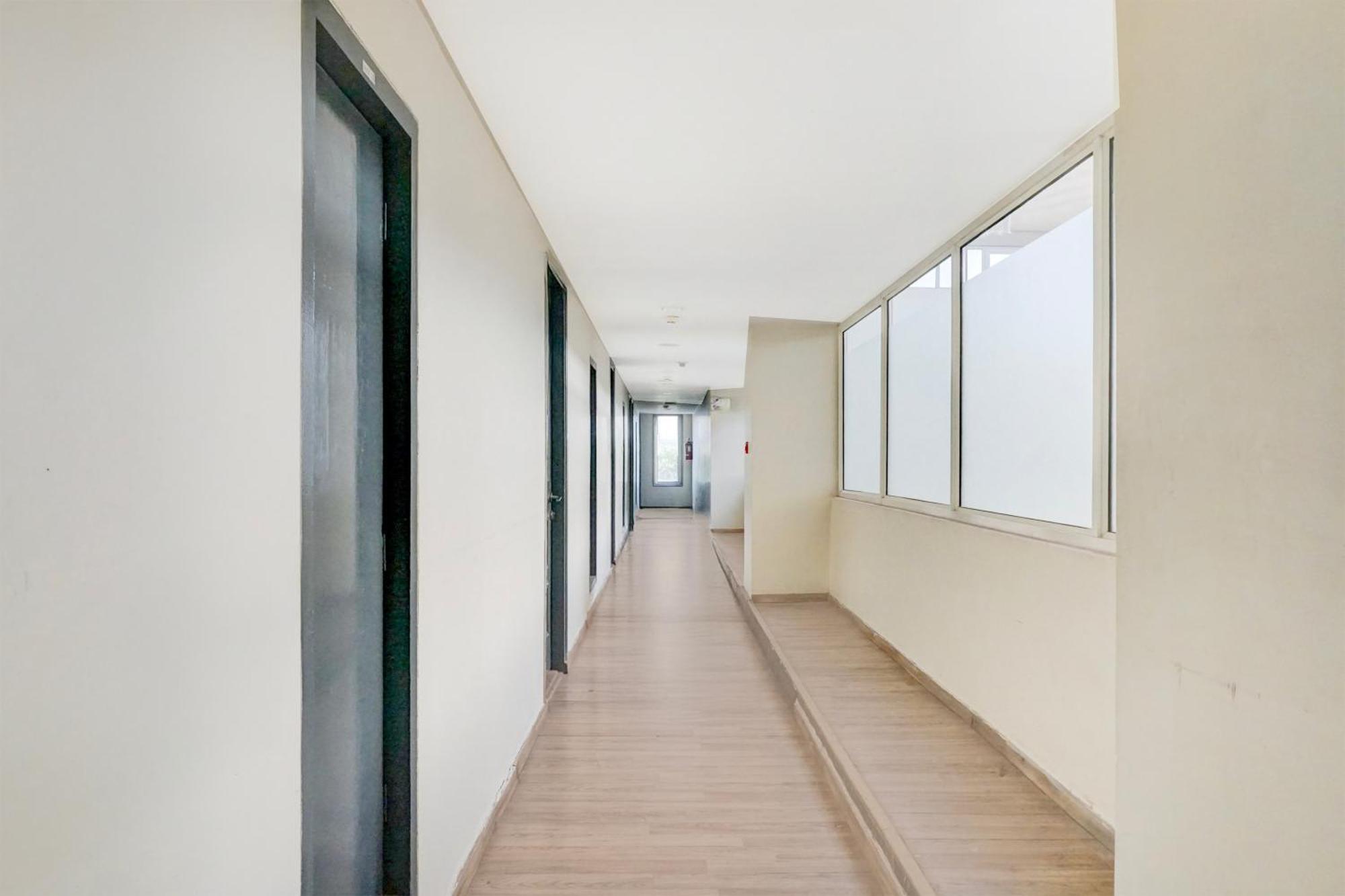 Super Townhouse Mg Road Pune Ngoại thất bức ảnh
